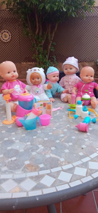 Set de 5 Muñecos Nenuco con Accesorios