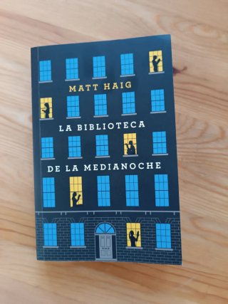 Libro: la biblioteca de media noche