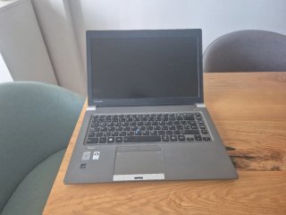 Ordenador Toshiba i5 Gris