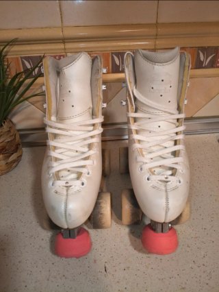 Patines blancos de mujer