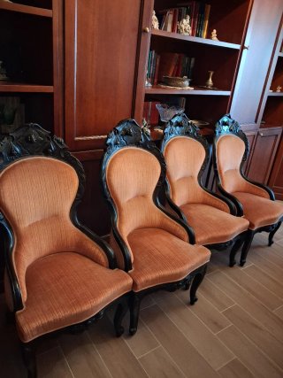 Set di 4 sedie in legno e velluto