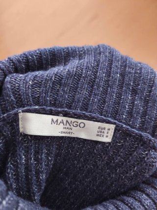 Jersey cuello alto mango