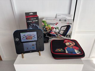 Nintendo 2DS Mario Kart 7