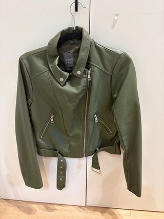 Chaqueta Estilo Cuero Primark Verde Militar
