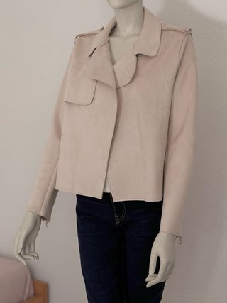 Chaqueta corta ante beige