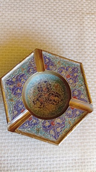 Cenicero Bronce Labrado Diseño Floral