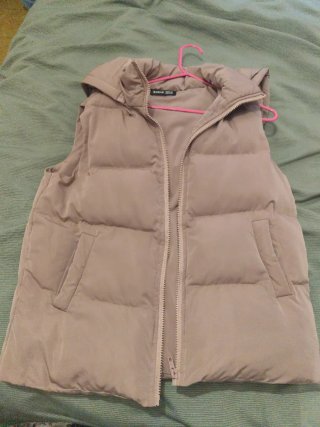 Chaleco acolchado SHEIN rosa palo