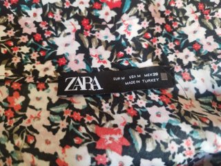 Falda pantalón Zara floral