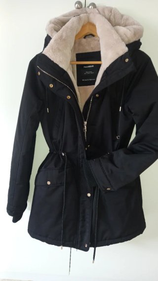 Parka Pull&Bear Negra