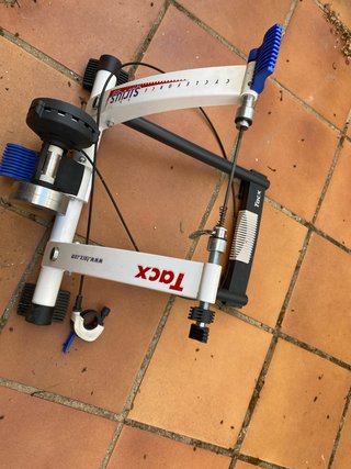 Rodillo de Entrenamiento Tacx. Usado unas 5 veces