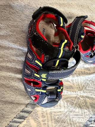 Sandalias Beppi para niño talla 25