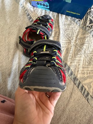Sandalias Beppi para niño talla 25