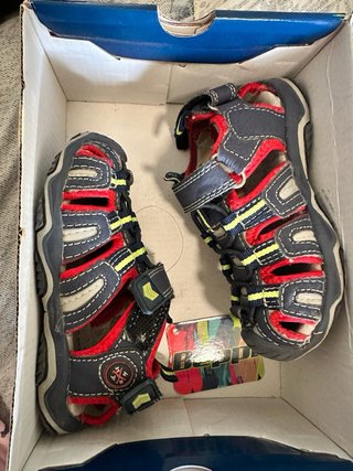 Sandalias Beppi para niño talla 25