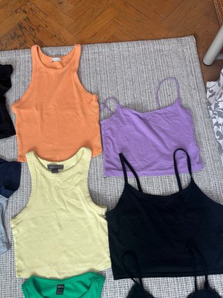 Pack de 10 tops variados por 10€ todos
