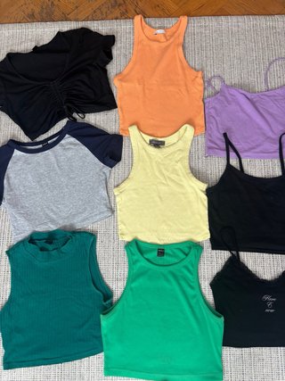 Pack de 10 tops variados por 10€ todos