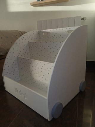 Librería Infantil con Estampado de Estrellas