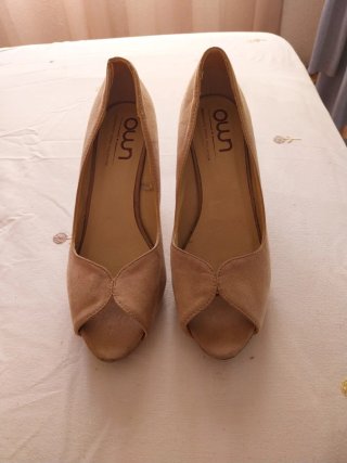 Zapatos de tacón Own beige