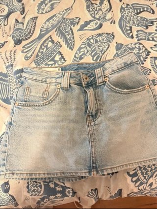 Falda vaquera corta talla 32