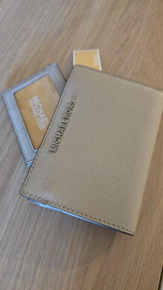 Monedero Michael Kors Nuevo