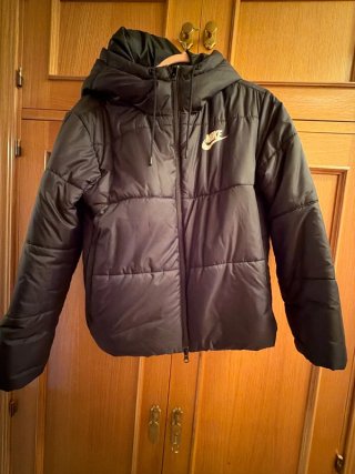 Plumas Nike Negro