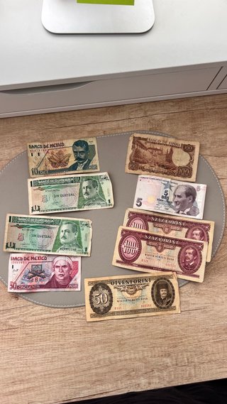 Lote de 8 Billetes Antiguos Internacionales