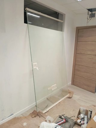Cristalera Fija 135 x 218 cm