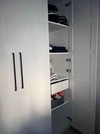 Guardaroba bianco Ikea