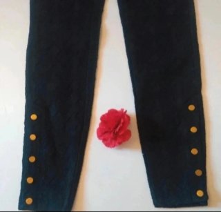 Pantalón brocado Zara negro