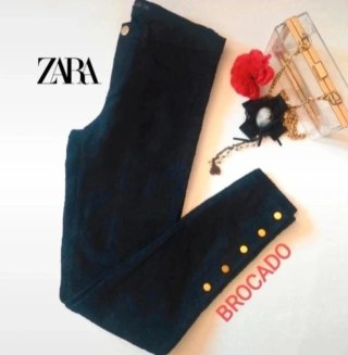 Pantalón brocado Zara negro