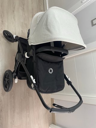 Passeggino Bugaboo Fox 3 con seggiolino e ovetto.