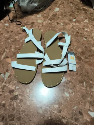 Sandalias planas blancas Primark Talla 41