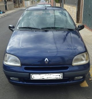Renault Clio S Apple