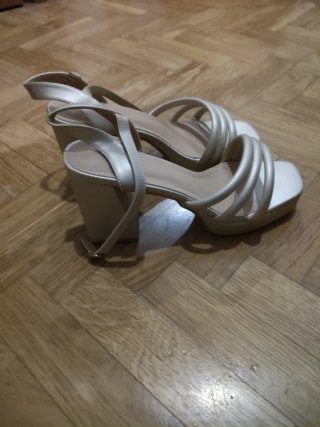 Zapatos de Fiesta Tacón Alto Dorados Talla 38
