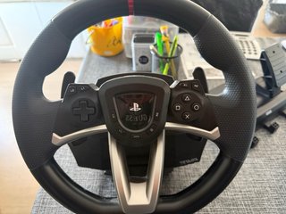 Volante HORI Apex PS5 PS4 con pedali e scatola