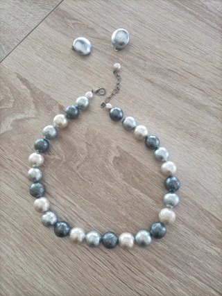 Conjunto collar y pendientes perlas