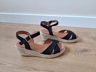 Sandalias cuña esparto negras