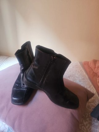 Botines de Piel Negros Talla 40