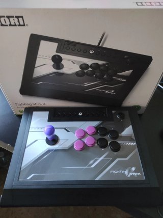 Arcade stick Hori Fighting Stick Alpha para Xbox