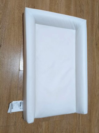 Cambiador IKEA blanco