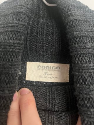 Capa de punto negra