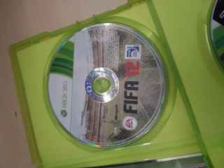 Lote Xbox 360 con giochi e accessori