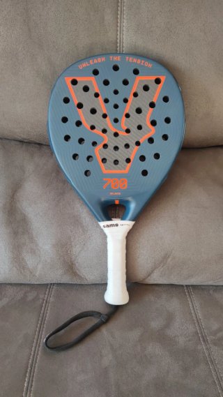 Pala de pádel Volt V700 V26
