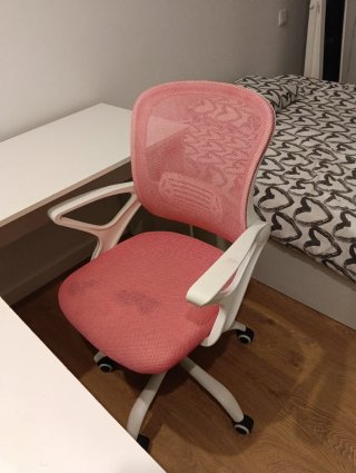 Escritorio y silla de oficina