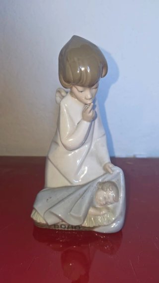 Figura de Porcelana Lladró Ángel con Niño
