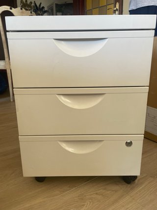 Cajonera metálica blanca