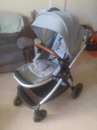 Carro de bebé Maxi-Cosi + capazo + silla coche.