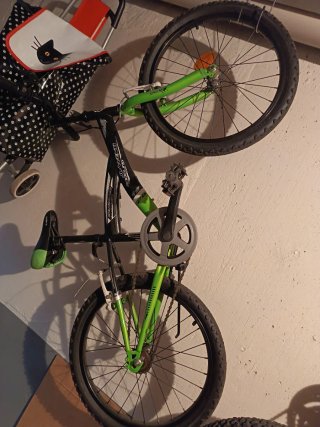Bicicleta verde, solo recogida no hago envios