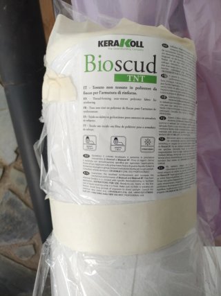 Rollo de Fibra de Refuerzo Kerakoll Bioscud TNT