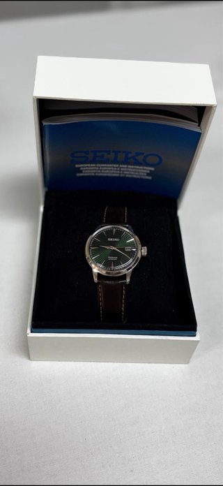 Reloj Seiko Automático Verde y Marrón