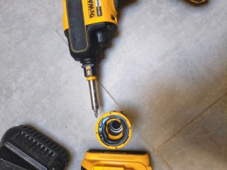 Atornillador Pladur Dewalt DCF620 + 2 Baterías